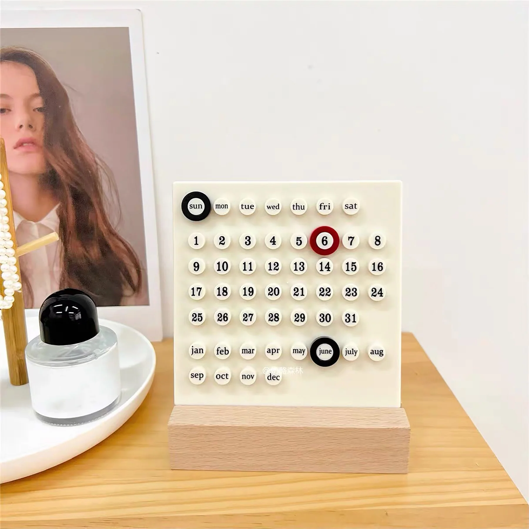 Kid's Desktop Perpetual Calendar DIY Educational Toy