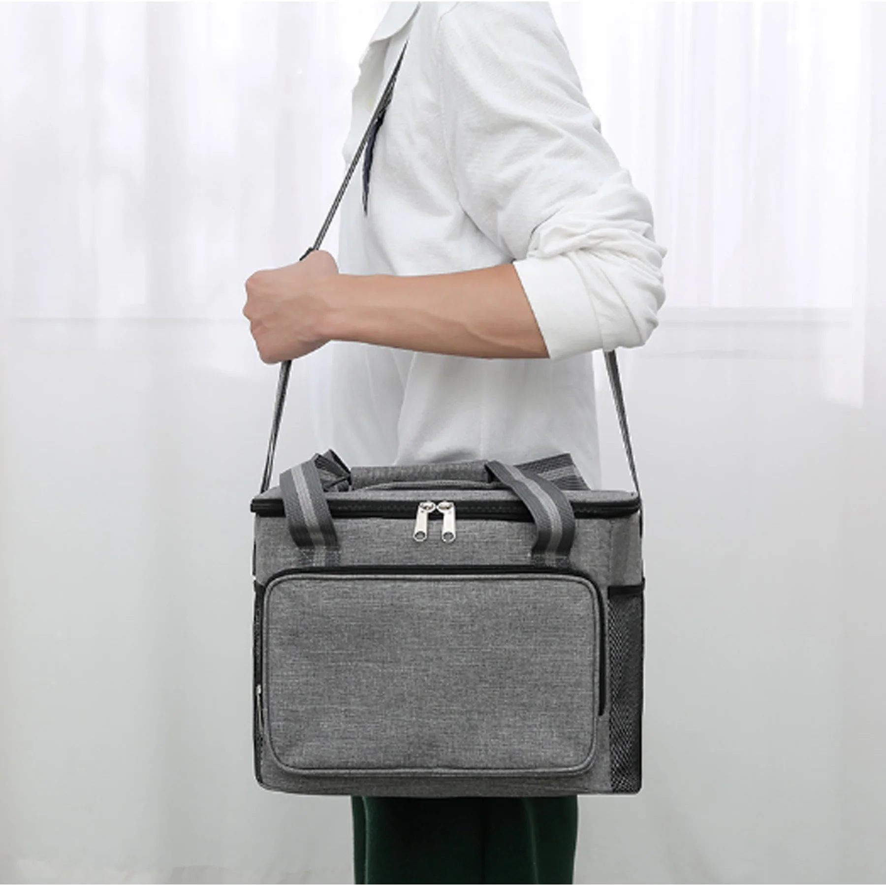 Insulated Lunch Tote