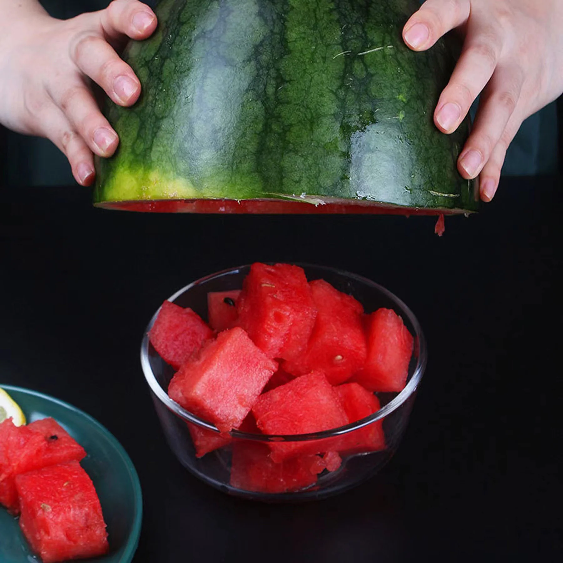 2-in-1 Watermelon Cutter and Fork - Dual-Head Fruit Tool