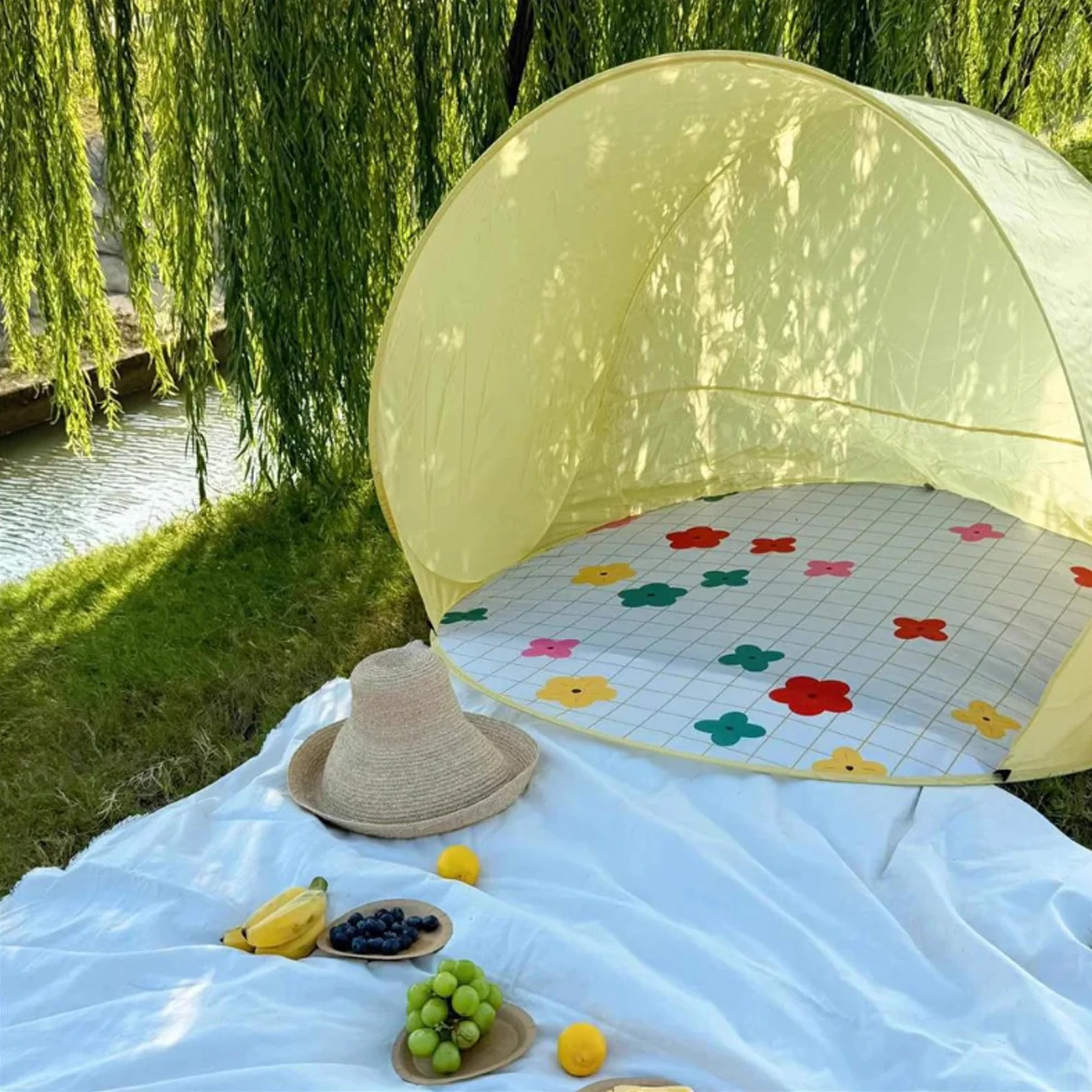 Pop Up Beach Tent With Integrated Floor