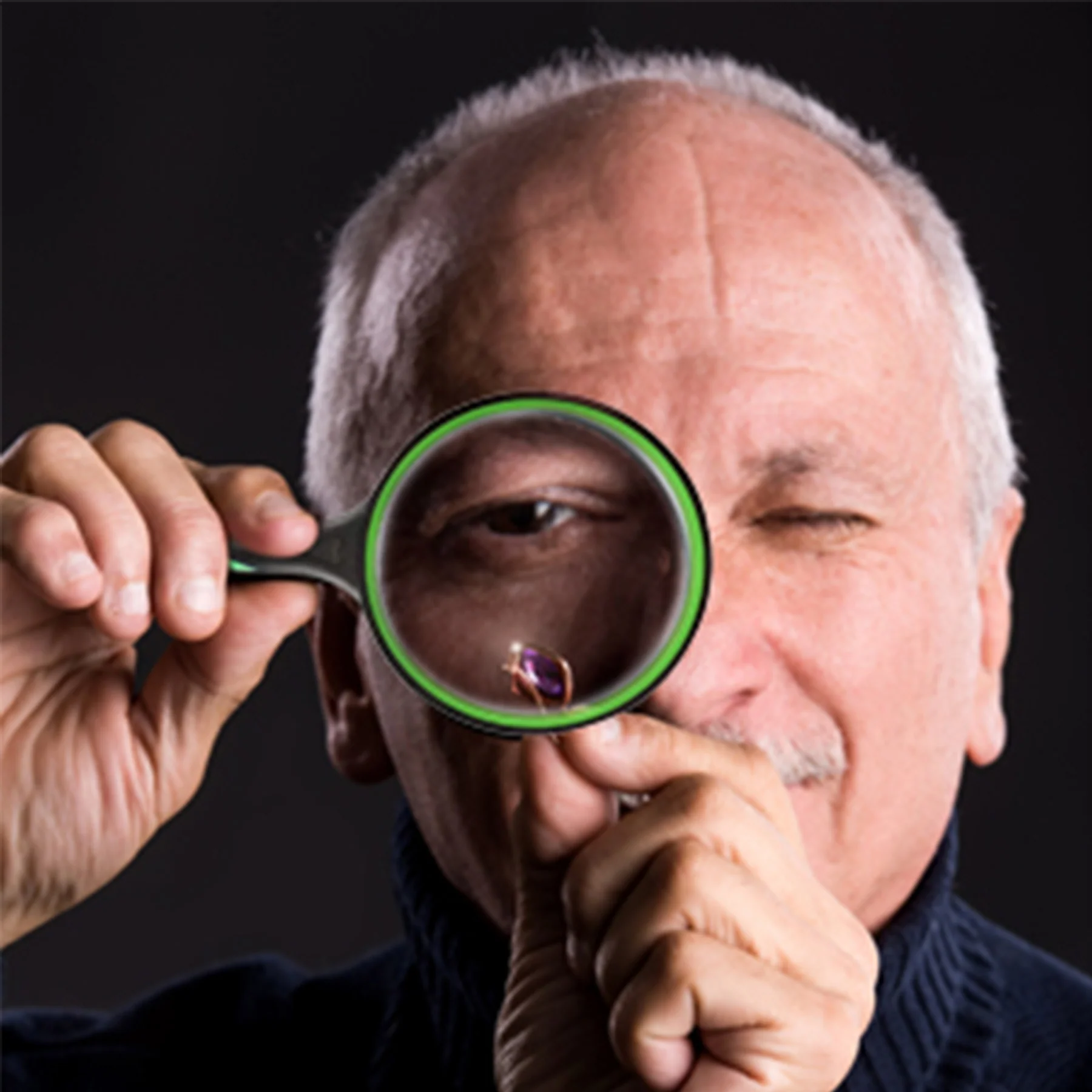7X Magnifying Glass