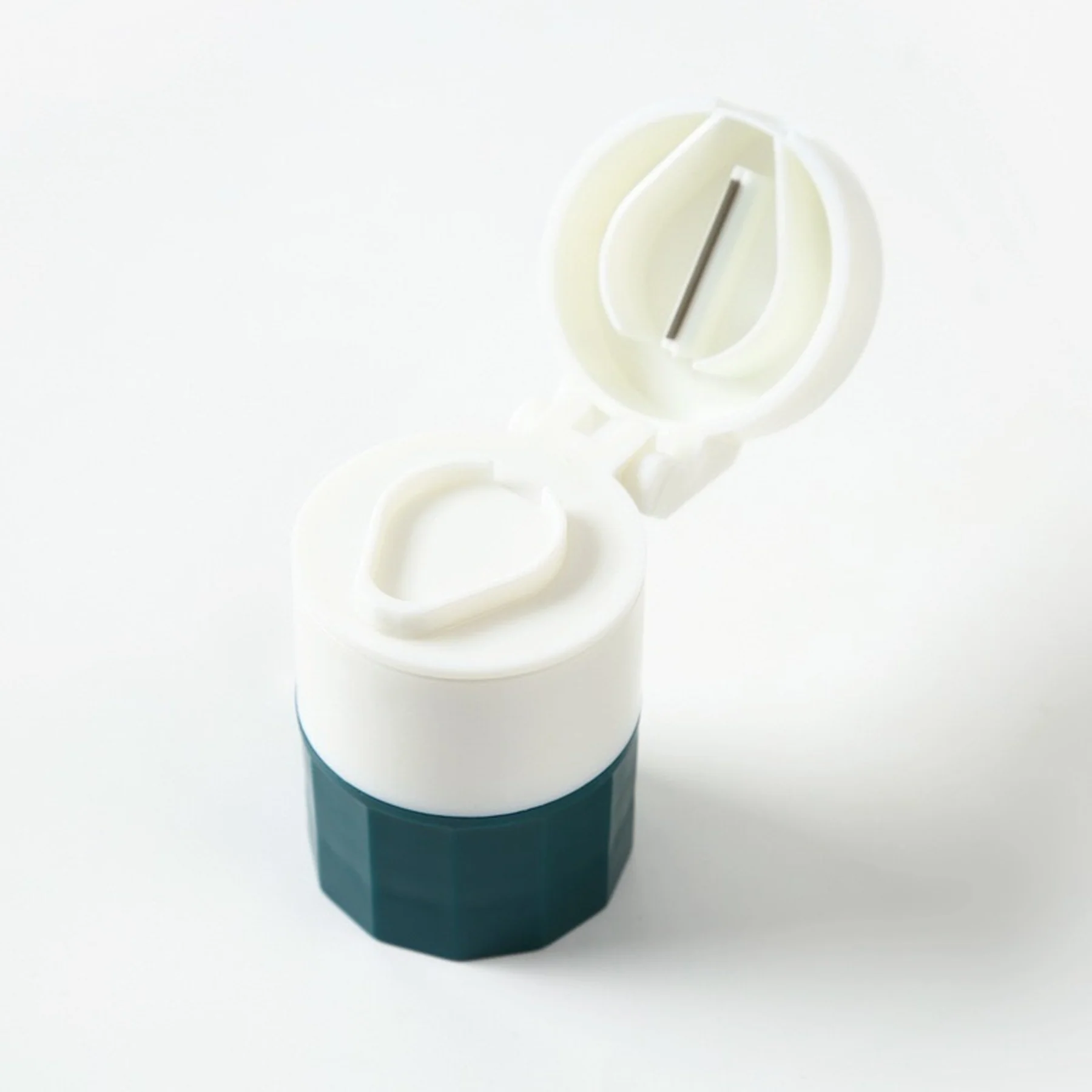 3-in-1 Pill Box Cutter